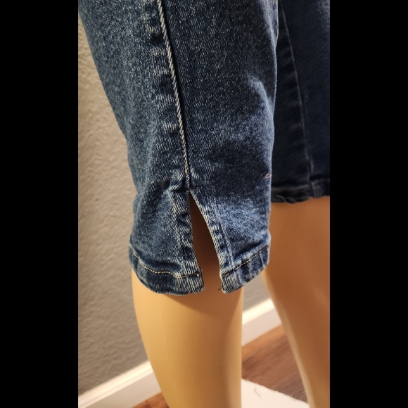 Awesome VTG Jean Capris - Picture 7 of 16